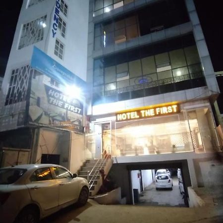 Hotel The First By Goyal Hoteliers Агра Екстер'єр фото